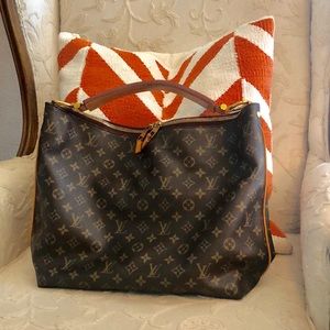Authentic Louis Vuitton Sully MM Handbag, EUC ❤️